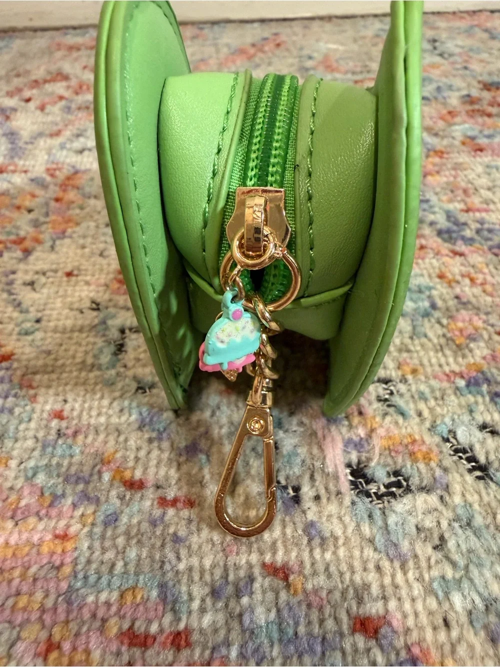 Nordstrom BP Neon Green Heart Zip Earbud Case Keychain Pouch